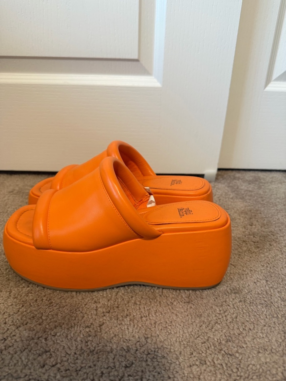 Lizzie McGuire look Wild Fable Bright Orange Platform Slide Sandals - Picture 2 of 3